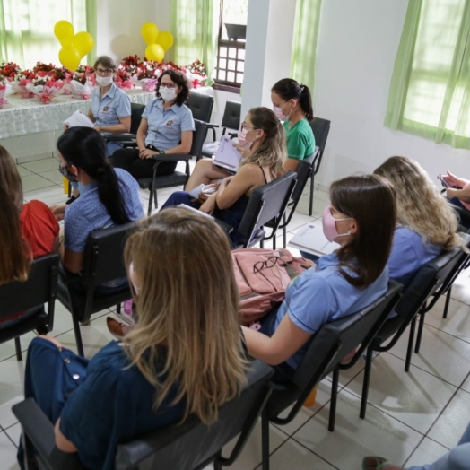 Secretaria Municipal de Educação de Missal faz homenagem aos diretores e coordenadores