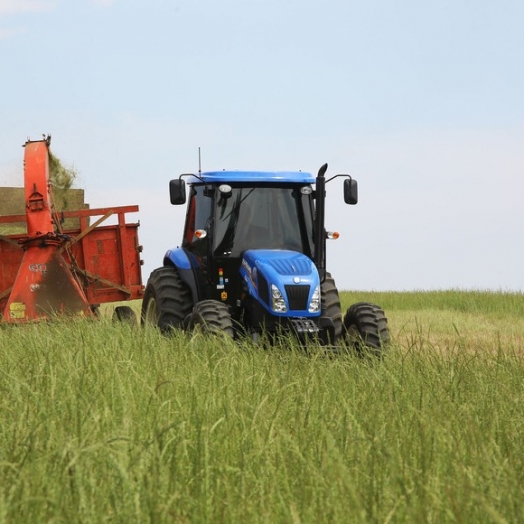 Seguro Rural e Trator Solidário levam segurança e eficiência ao campo