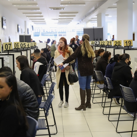 Semana começa com mais de 12,5 mil vagas de emprego nas Agências do Trabalhador