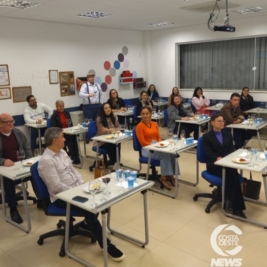 Senac Medianeira realiza workshop de Queijos e Vinhos