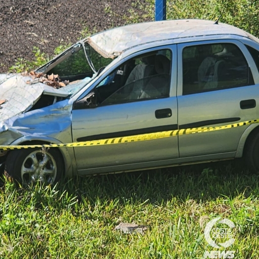 Tragédia em São Miguel do Iguaçu: Veículo Corsa invade campo comercial, resultando em uma vítima fatal