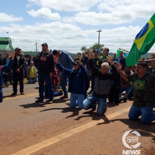 Trânsito segue com bloqueio parcial na BR-277, em São Miguel do Iguaçu