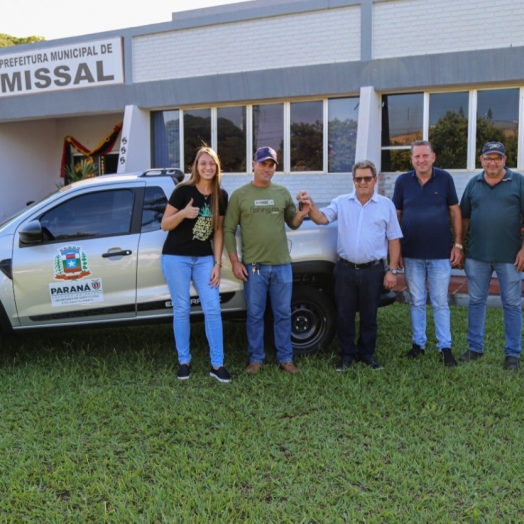 Veículo Utilitário fica à disposição da subprefeitura do Portão Ocoí em Missal